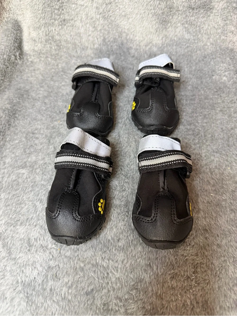 Dog Shoes Set of 4 NEW dog multiple Sizes Black - New